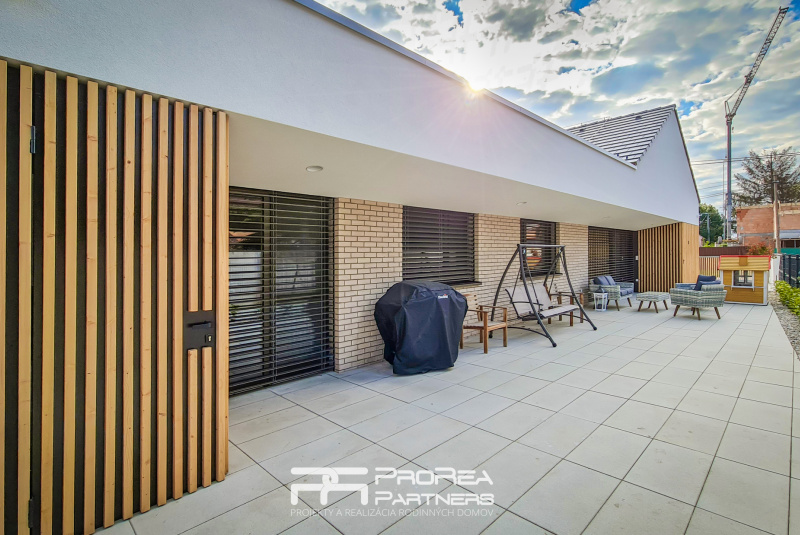 Projekty / RODINNÝ DOM FIBRA Projekty / RODINNÝ DOM FIBRA